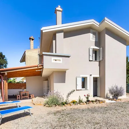 Villa Sunrise With Terrace Porto Pino